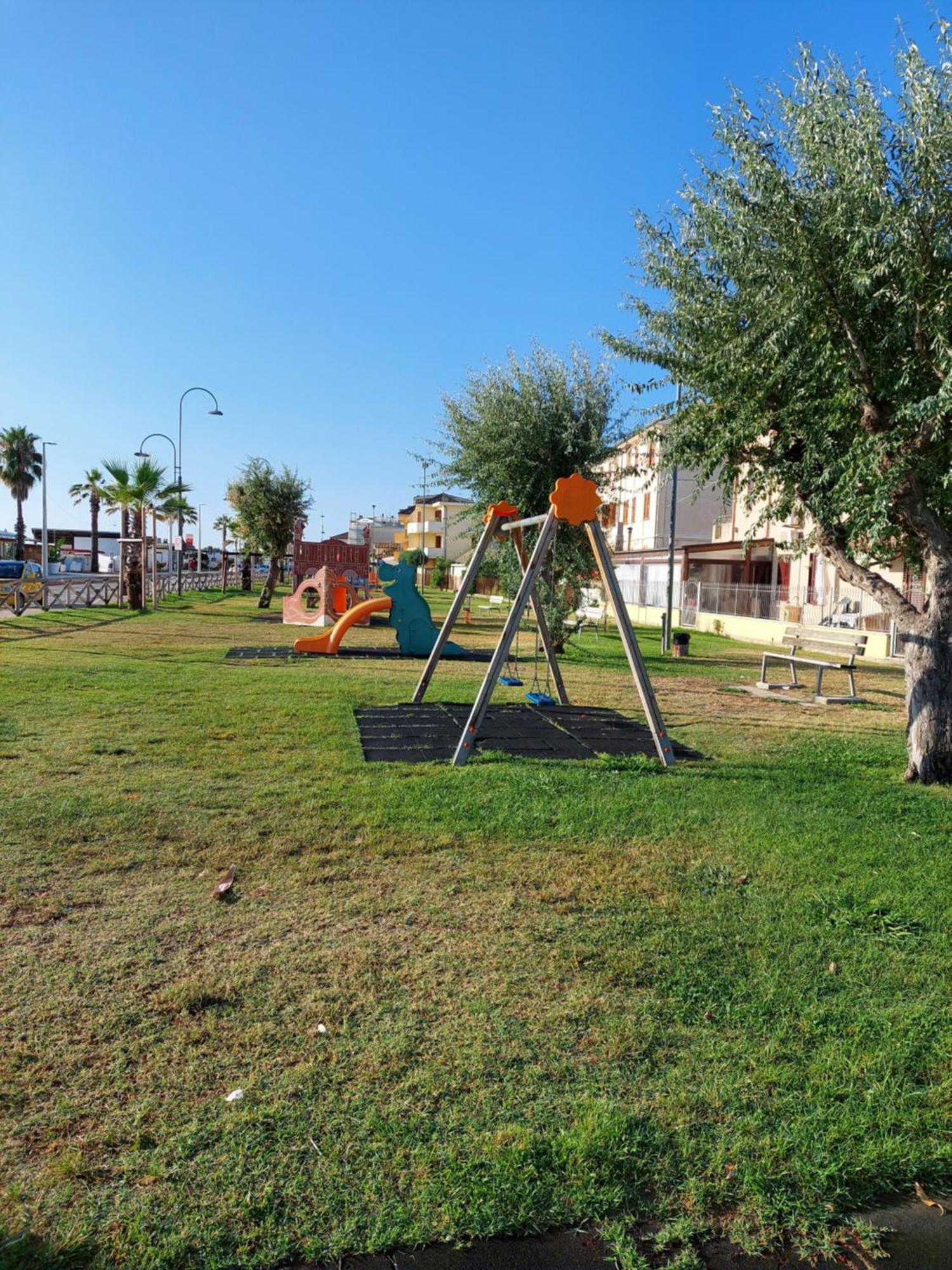 La Conchiglia Apartamento Porto SantʼElpidio Exterior foto